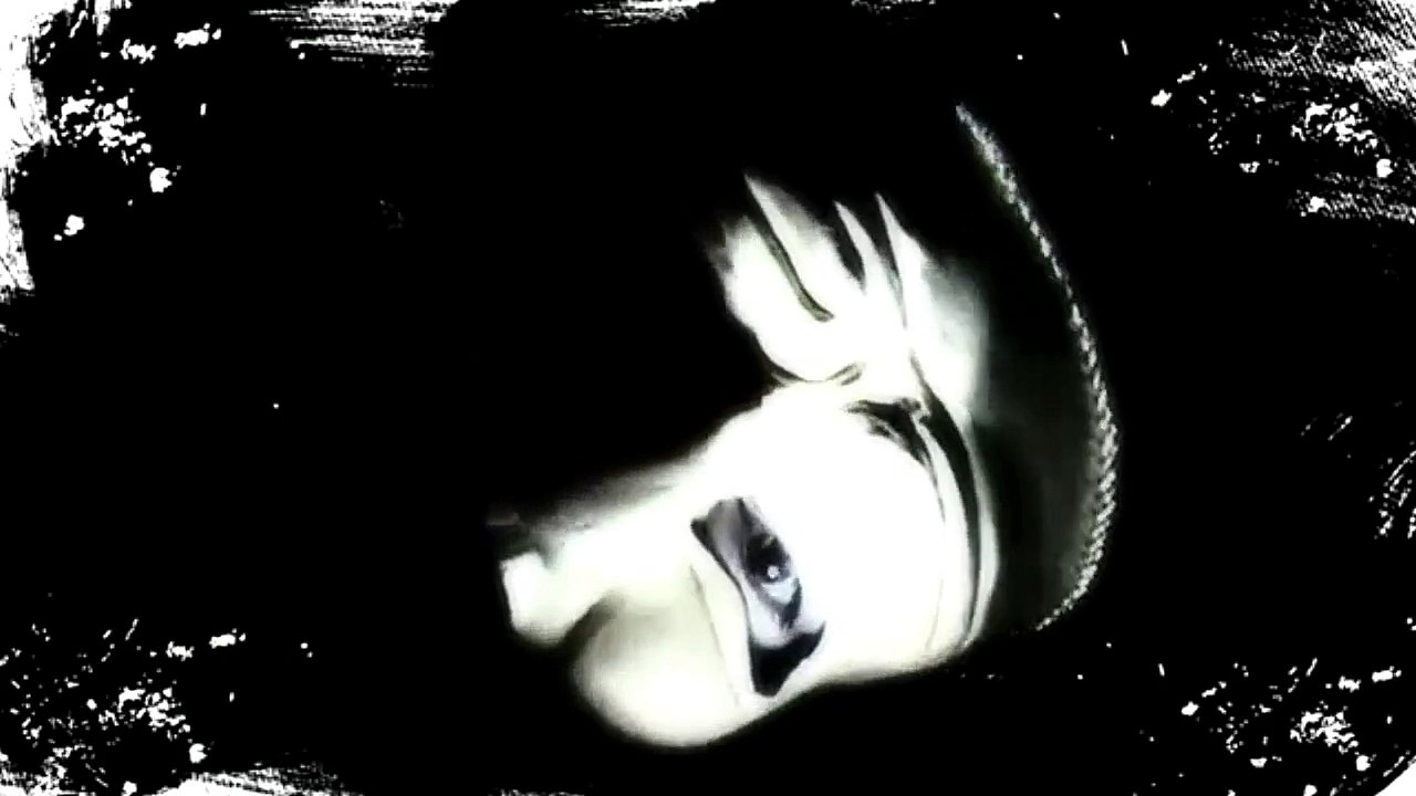 Leo Ferrett - Body - Video