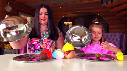 ЧЕЛЛЕНДЖ SQUISHY FOOD Katy & Max  ПРОТИВ настоящая ЕДА⁄ Катя VS Люда ⁄ REAL FOOD vs squishy toys CHALLENGE new video 2018 !