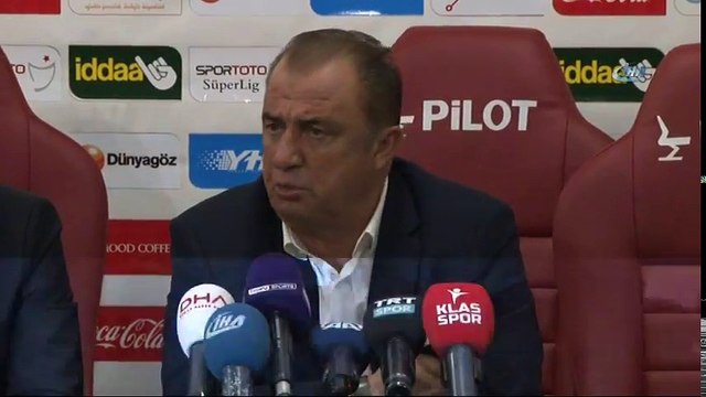 Fatih Terim: “Taraftarlarımız Kusura Bakmasın, Kötü Yerde Kırıldık