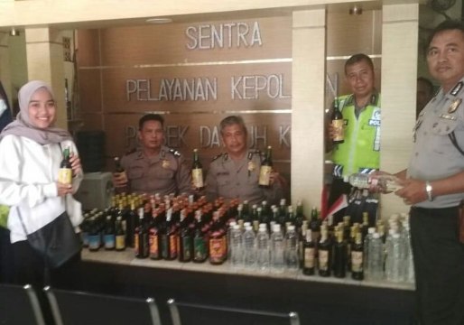 Indonesian Police Stage Raids After Wave of Deaths Blamed on Bootleg Alcohol