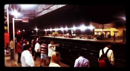 على الطريقة البوليودية.. إنقاذ 1000 هندى من الموت بأعجوبة