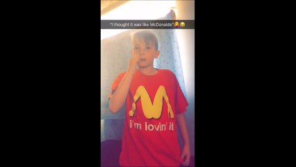 Ce garçon et sa mère pensait vraiment qu'il s'agissait d'un t-shirt McDo