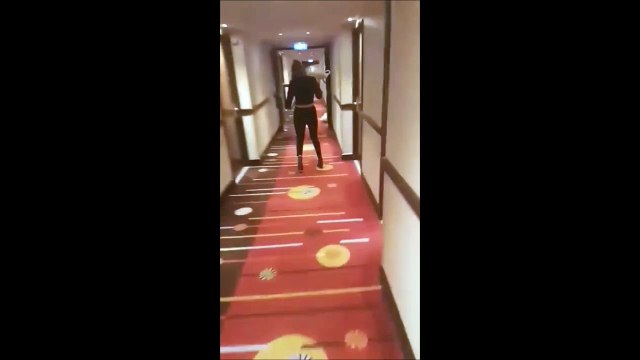 Fille bourrée VS Kebab... Raté!