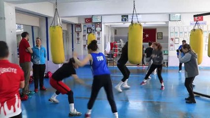 Genç Kız Milli Boks Takımı Hedefe Kilitlendi