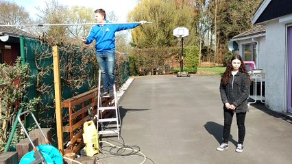 Saint Ghislain.Printemps des solidarités.Les jeunes font plaisir aux aîné s. Vidéo Eric Ghislain