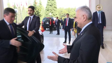 Başbakan Yıldırım, Kırgızistan Cumhurbaşkanı Sooranbay Ceenbekov ile görüştü