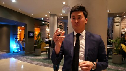 Animation Magicien Digital | Close-up de magie avec iPad