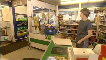 Chewin The Fat S04E02 Brenda The Bossy Aunt