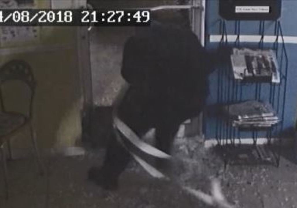 Florida Doughnut Shop Burglar Hits Head, Forgets to Take Register