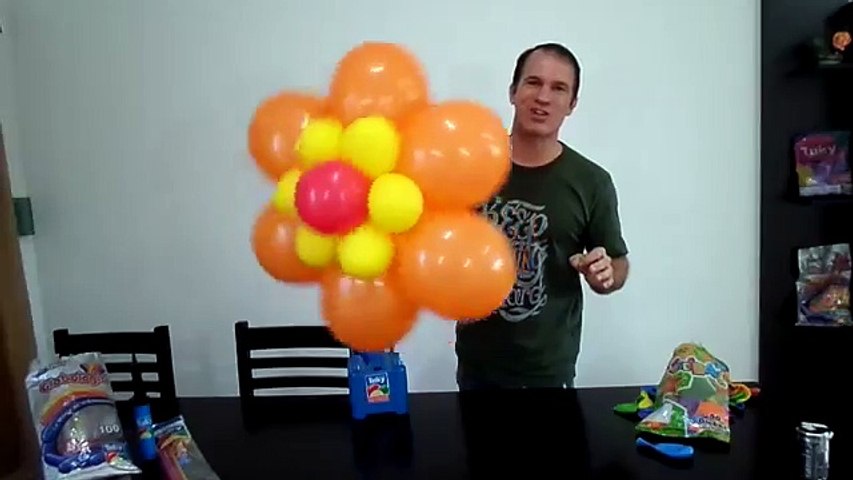 como hacer flores con globos - decoración para cumpleaños - flor con globos redondos