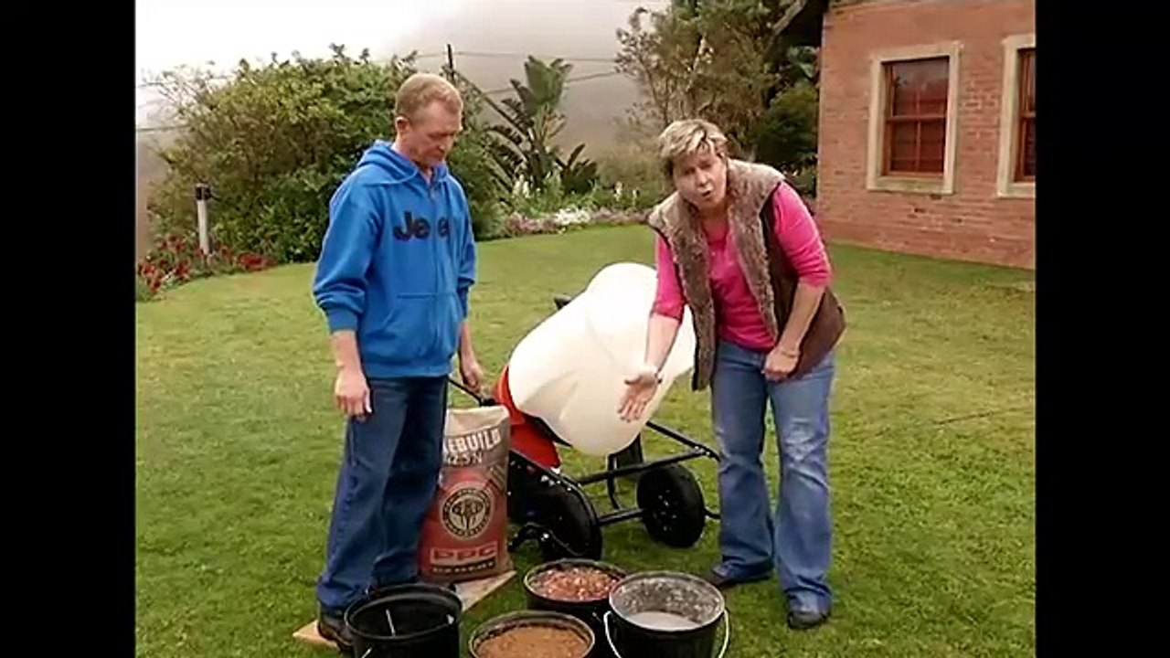 The Gardener Magazine: Making Concrete Floating Stepping Stones