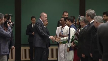 Cumhurbaşkanı Erdoğan: "Müslüman Ülkeler Salt Zekatlarını Fakir, Garip Ülkelere Verseler Dünyada...