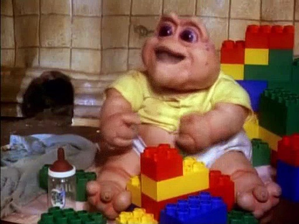 Dinosaurs S02E19 Nuts To War (1)