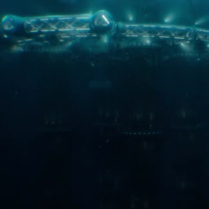 THE MEG - Official Trailer