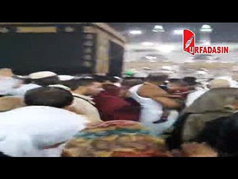 Kâbe'de Yağmura Hazırlıksız Yakalandılar