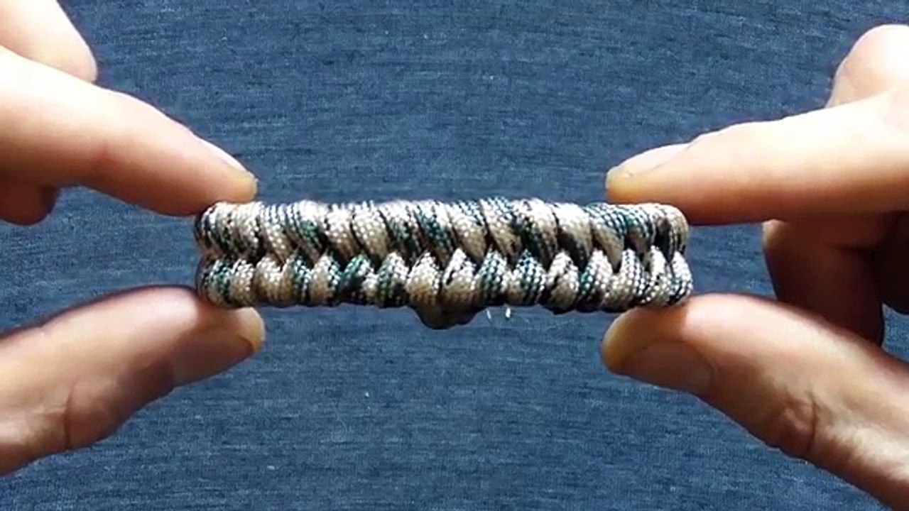 How To Make A Paracord Fishtail Survival Bracelet No Buckle