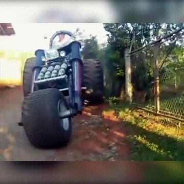 Mais c'est quoi cet engin : moto géante