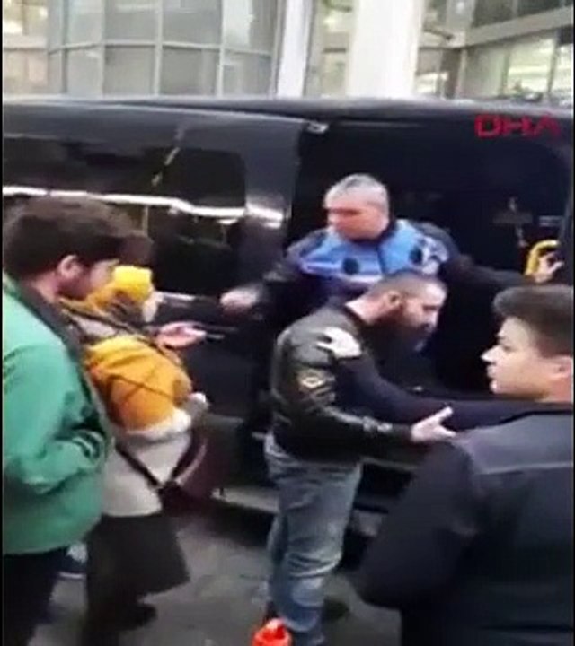 Zabıta Ekiplerinin Müdahalesine Vatandaş Tepkisi