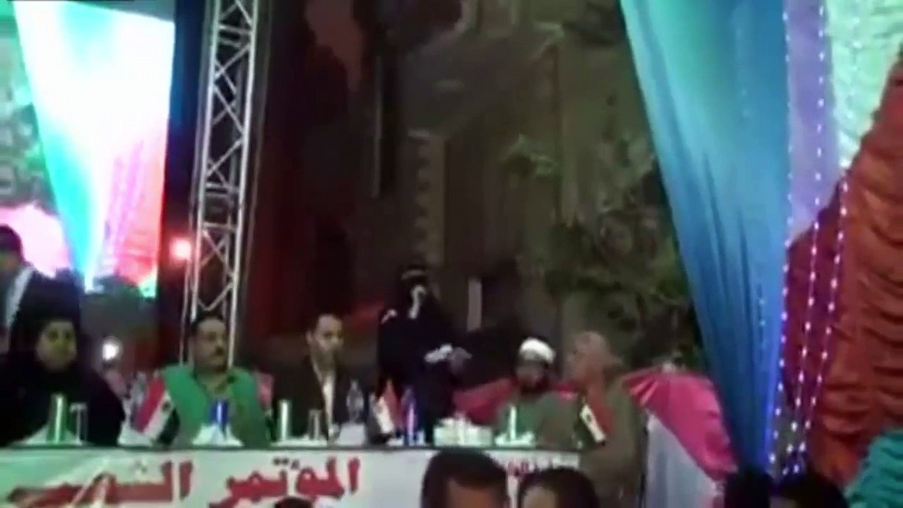 Miletvekillerinin Üzerine Dev Ekranın Devrilmesi-Mısır