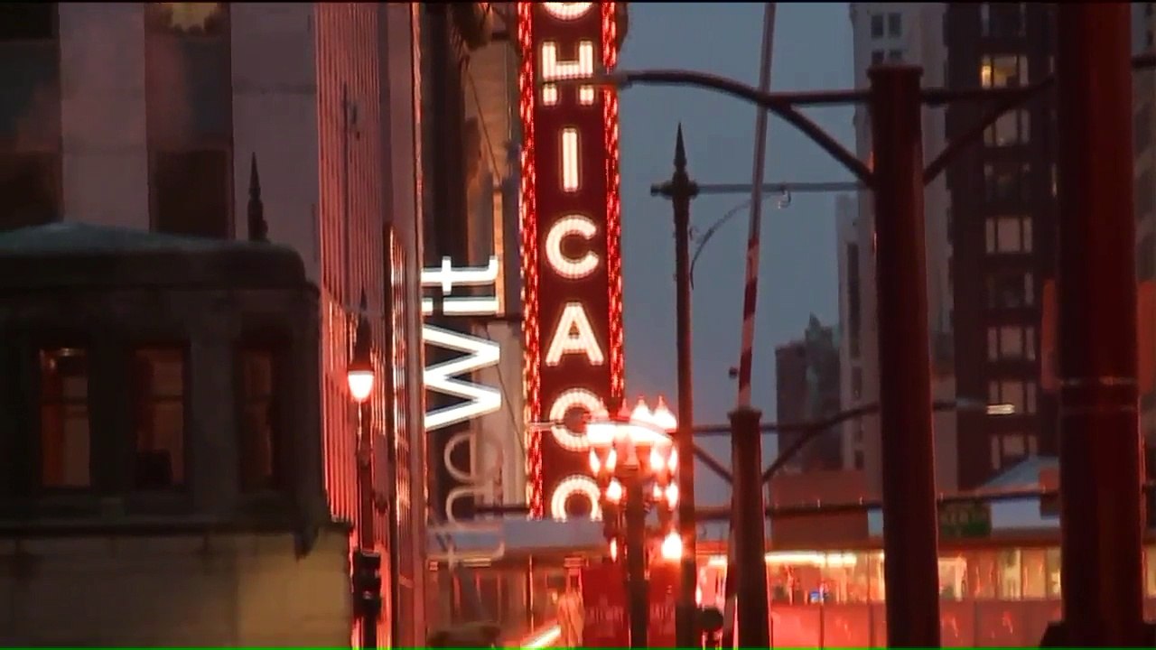 Woman Attacked, Robbed by Two Juveniles in Chicago