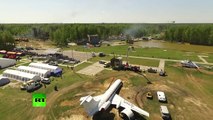 A vista de dron: Fuerzas de emergencia rusas maniobran por todo lo alto