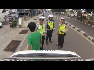 Parkir Sembarangan, Pria Ini Tak Tahan Ditilang Karena Ingin Buang Air Kecil - 86