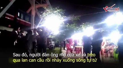 Lái ô tô tông vào thành cầu rồi nhảy xuống sông tự tử trong đêm