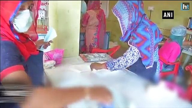 'Padman' Muruganantham inspires Kashmiri women to set up pad-making unit