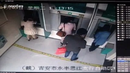 Brazen thief snatches cash from woman at ATM machine