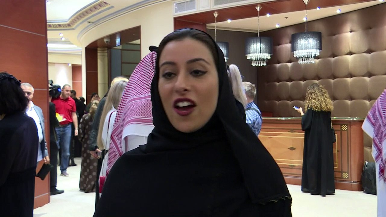 انطلاق "اسبوع الموضة العربي" في السعودية