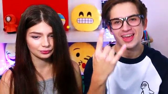 УГАДЫВАЕМ ПЕСНИ НАОБОРОТ - ЭТО СМЕШНО