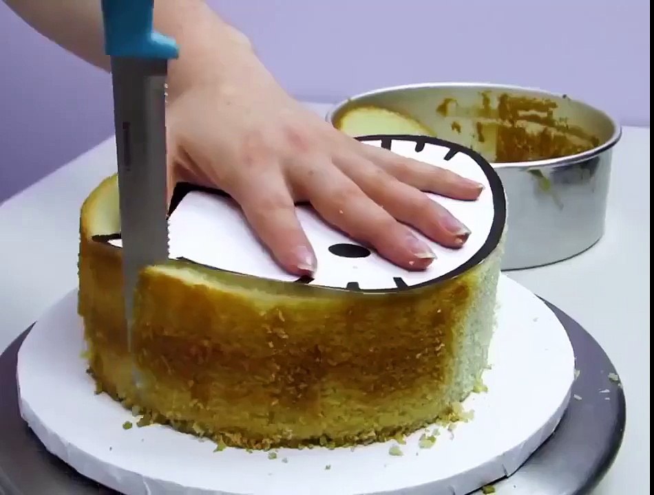 Gâteau Hello Kitty facile