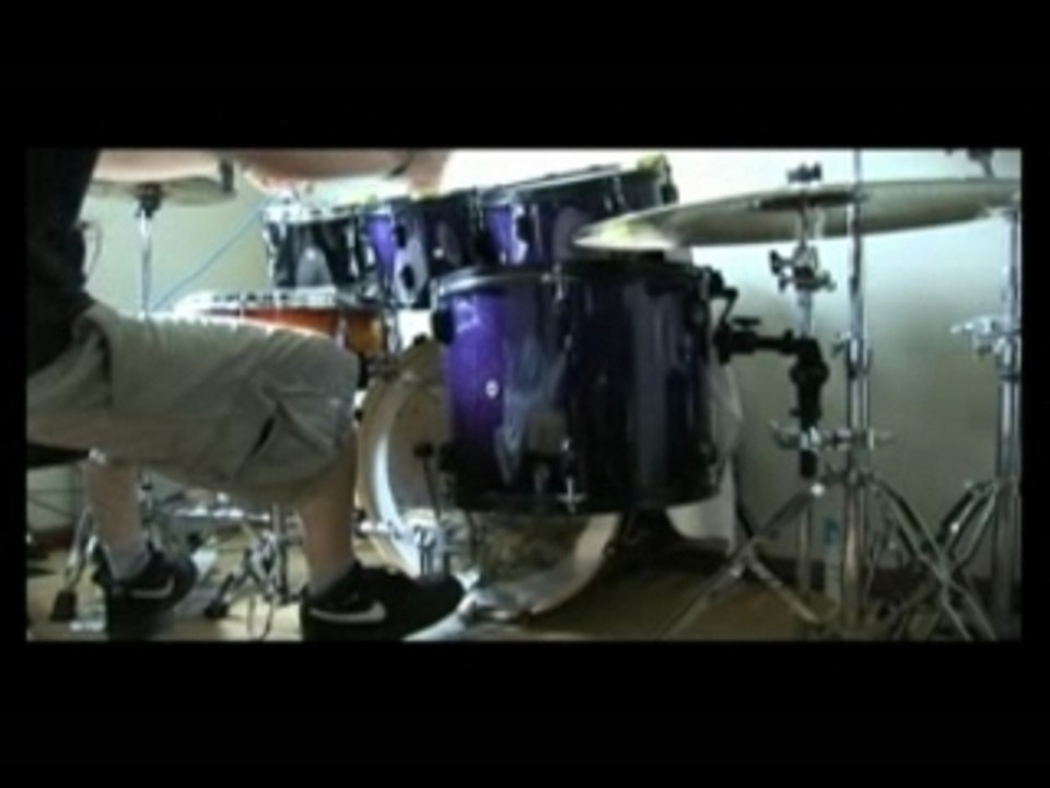 Trigger in the drum bass.