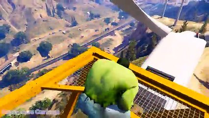 Hulk ve Örümcek Adam yüksek rakımda büyük rüzgar türbini onarır! Çocuklar için çizgi film