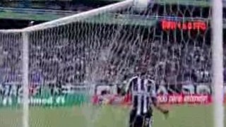 Gol Figueirense-2º tempo-42 min-Jean Carlos