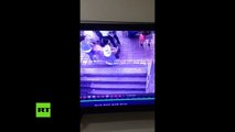 Un socavón se 'traga' a cuatro personas en una parada de autobús en China