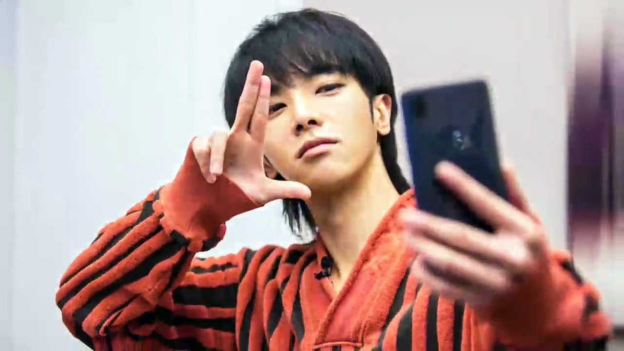 KZ Tandingan IBINUKING si Hua Chenyu Alamin Kung Ano