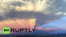 Impactante erupción del volcán Calbuco en Chile