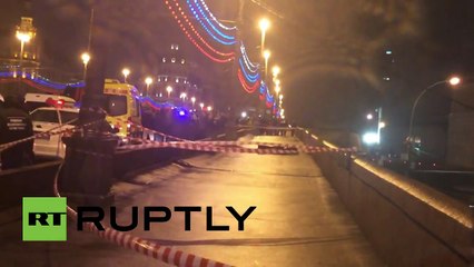 La escena del crimen minutos despues del asesinato de Borís Nemtsov