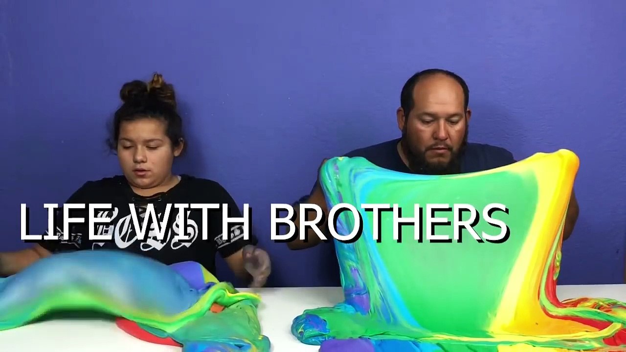 1 GALLON OF FLUFFY RAINBOW SLIME VS 1 GALLON OF FLUFFY RAINBOW SLIME- GIANT FLUFFY RAINBOW SLIME