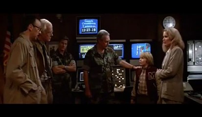 Invaders From Mars (1986) - Movie Trailer part 2/4