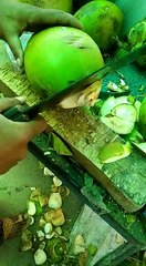 How to cut open a coconut