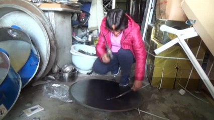 Kadın kaynak ustası, erkek ustalara taş çıkarıyor