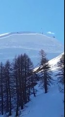 Une avalanche énorme surprend des secouristes (Tignes)