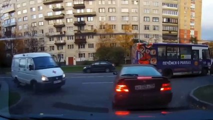 TOYOTA FAILS, EPIC TOYOTA CAR CRASH COMPILATION APRIL 2018