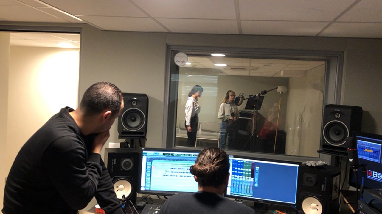 Des élèves du lycée des Horizons enregistrent un CD