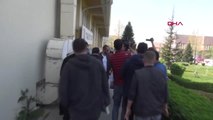 Eskişehir-Osmangazi Üniversitesi'nde Bildiri Dağıtmak İsteyen 3 Öğrenci Gözaltında