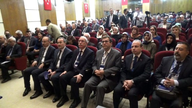 Türk Tarih Kurumu Başkanı Prof. Dr. Refik Turan; “Dünyada ne kadar Müslüman varsa, bunun 4’te 3’ü Türklerin vesilesiyle Müslüman olmuştur”