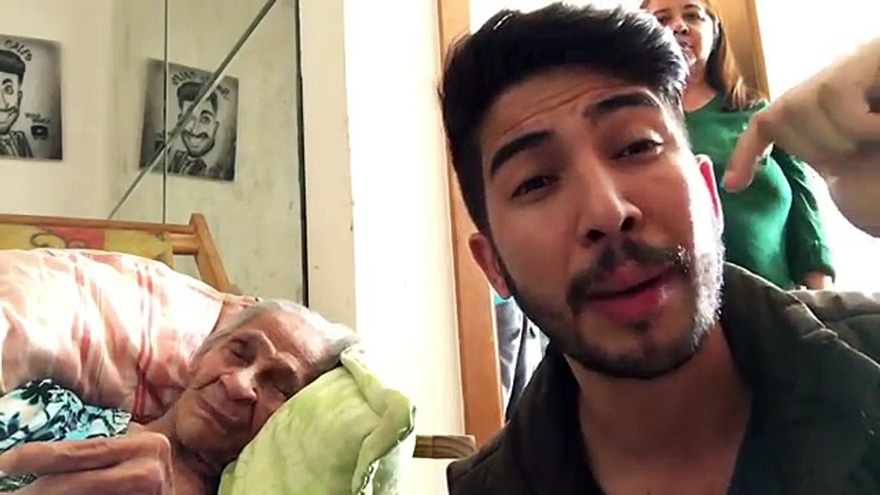 VOZINHA QUER COMER GONGO COM FARINHA