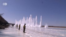 Çin’de donmuş nehir patlayıcılarla açıldı